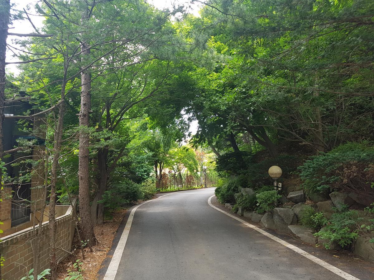 Garden Hotel Uijeongbu Buitenkant foto